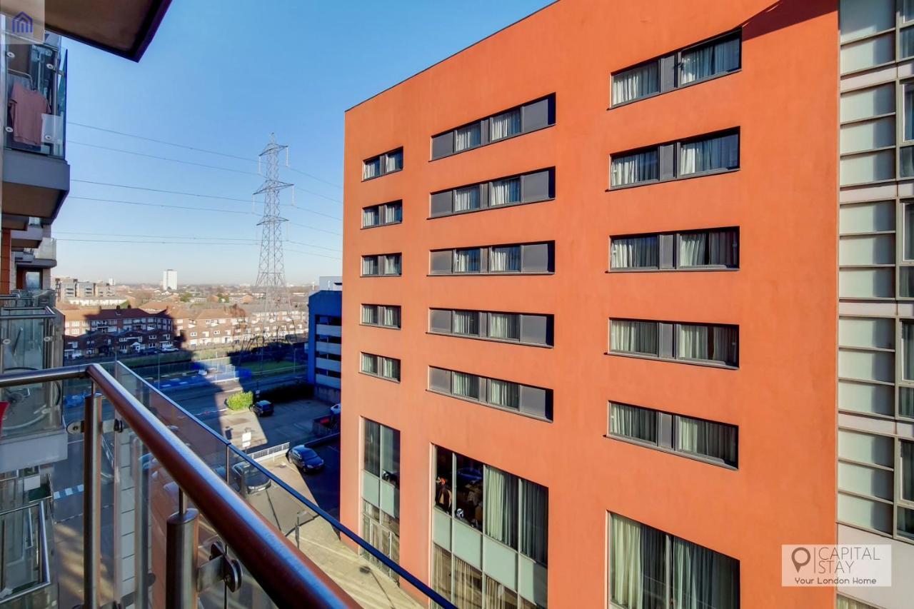 Deluxe One Bed Apartment By London Excel Zewnętrze zdjęcie